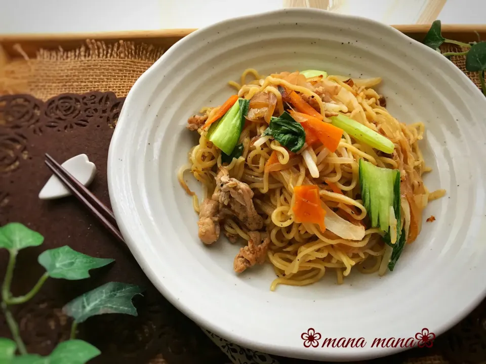 からあげビールさんの料理 ガッツリスタミナ♡にんにくネギ塩豚焼きそば|まなまな♡さん