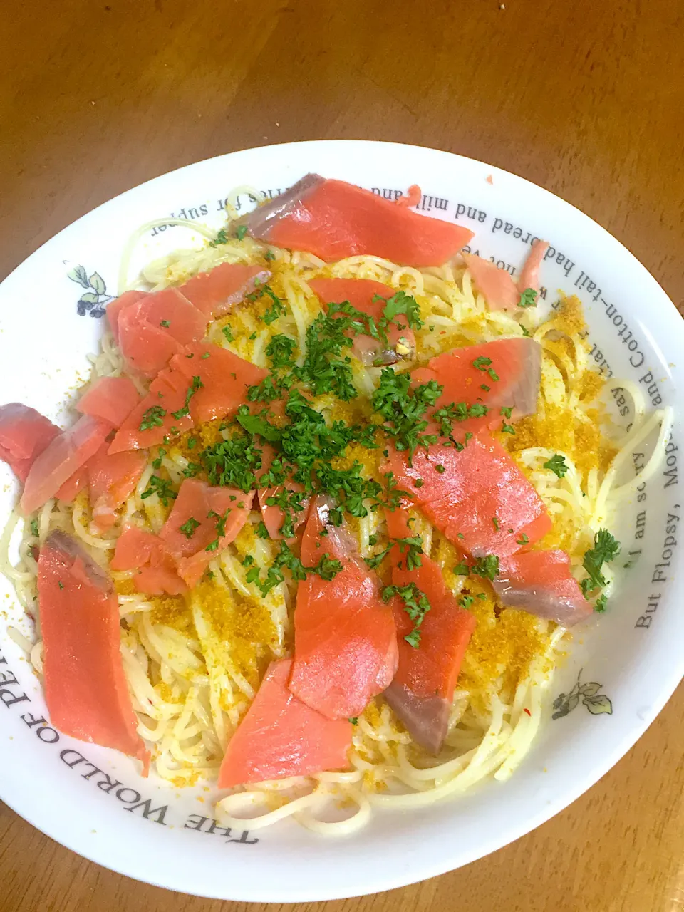 カラスミとスモークサーモンのパスタ〜♪|mugiさん