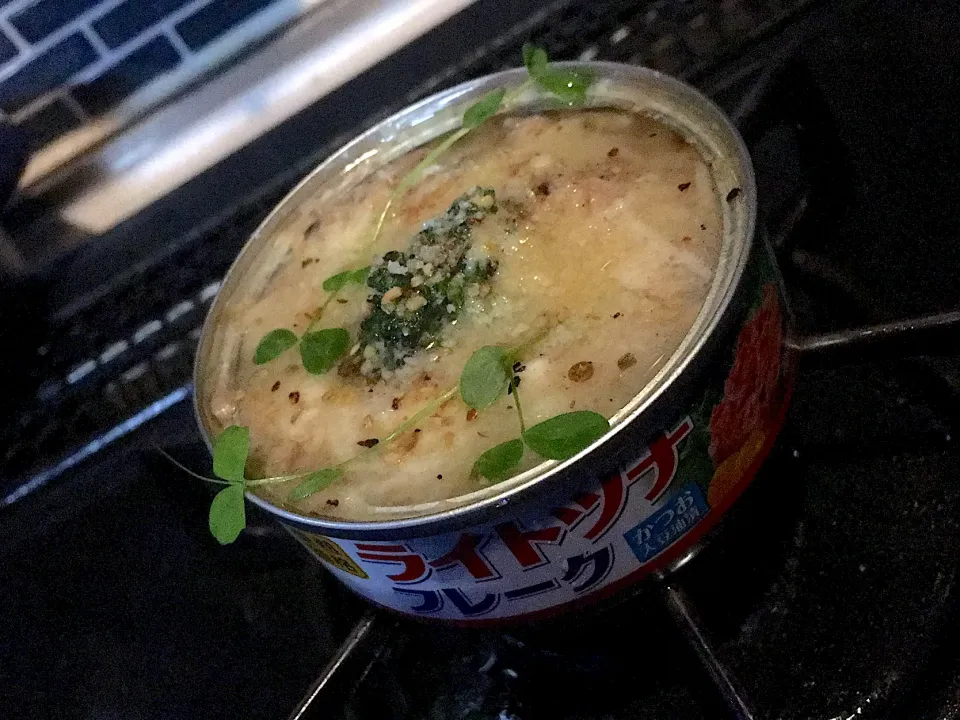 Snapdishの料理写真:ツナ缶のずぼら直火煮　※DANGER ※|すくらんぶるえっぐさん