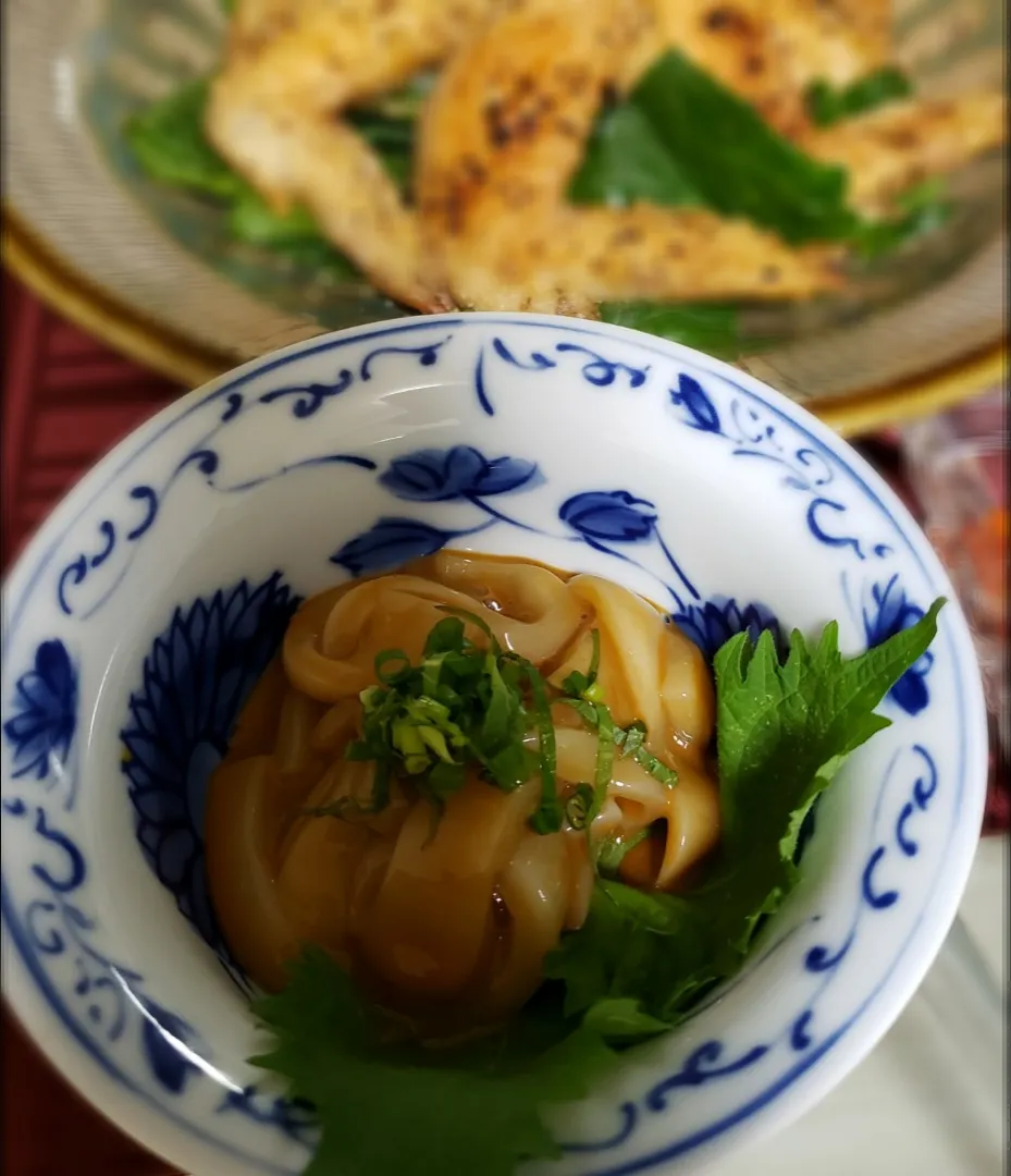 塩辛
夜は日本酒のおとも🌿
朝はごはんのおとも🌿
我が家は炊きたてごはん🍚に
なめろう風で頂きます(*σ>∀<)σ|🌿あかしろみどり🌿さん