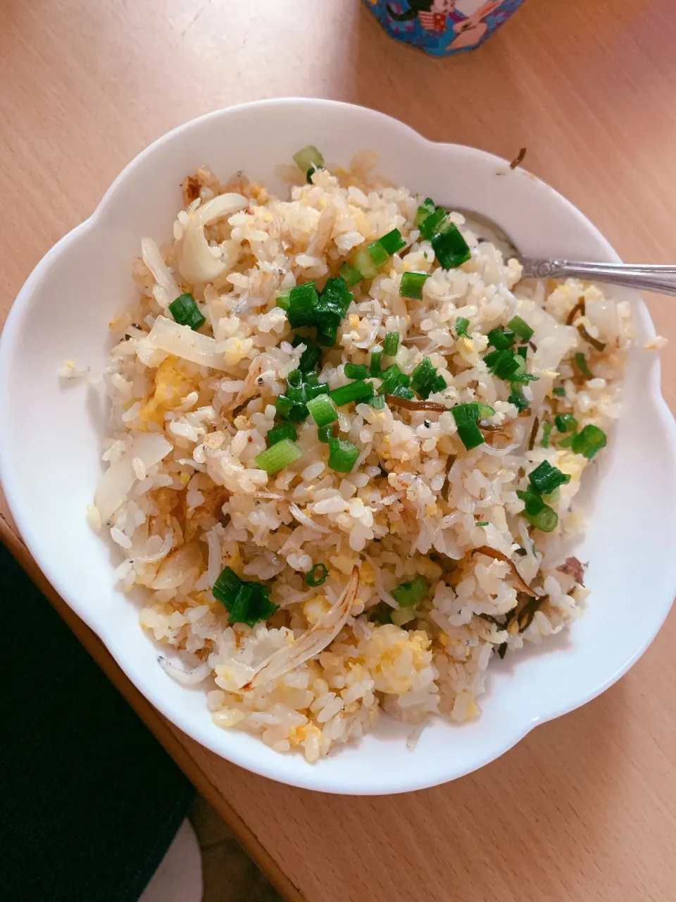 しらすと塩昆布のチャーハン|あみたんさん