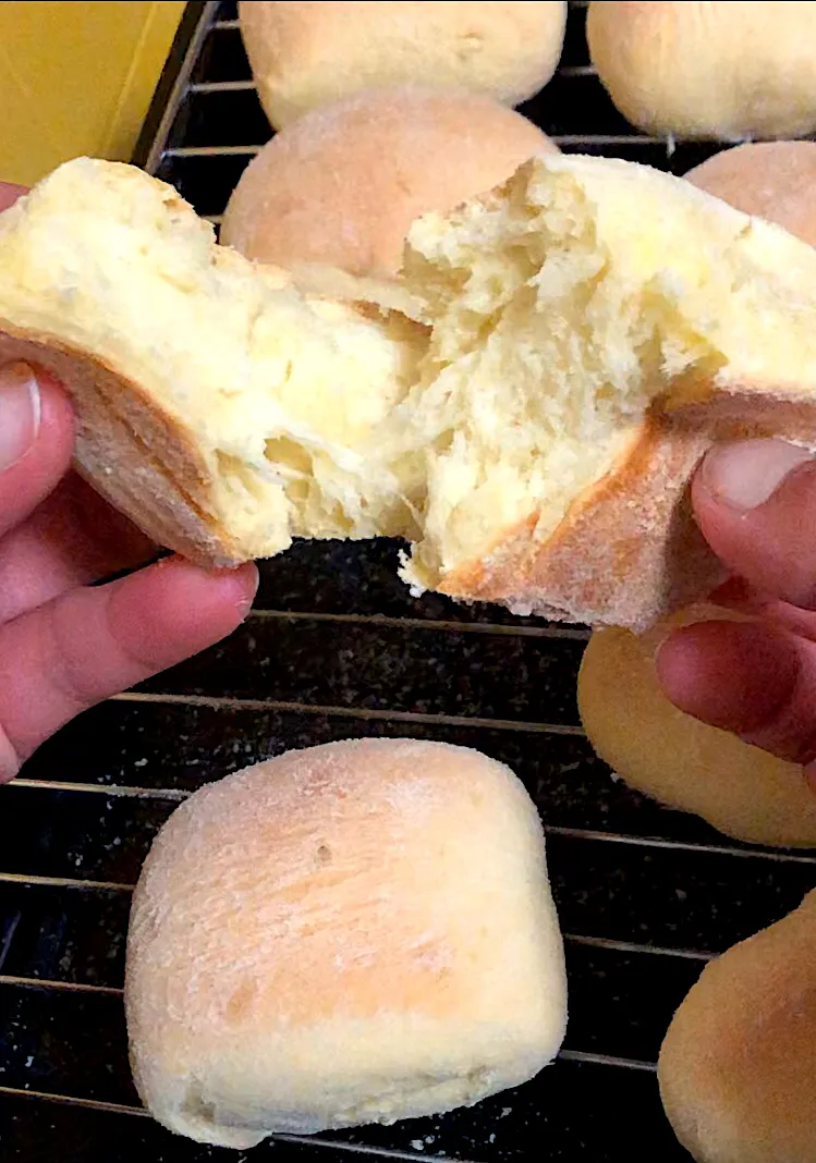 Sweet Potato Roll Bread. (Camote Pandesal|Laarni Nabongさん