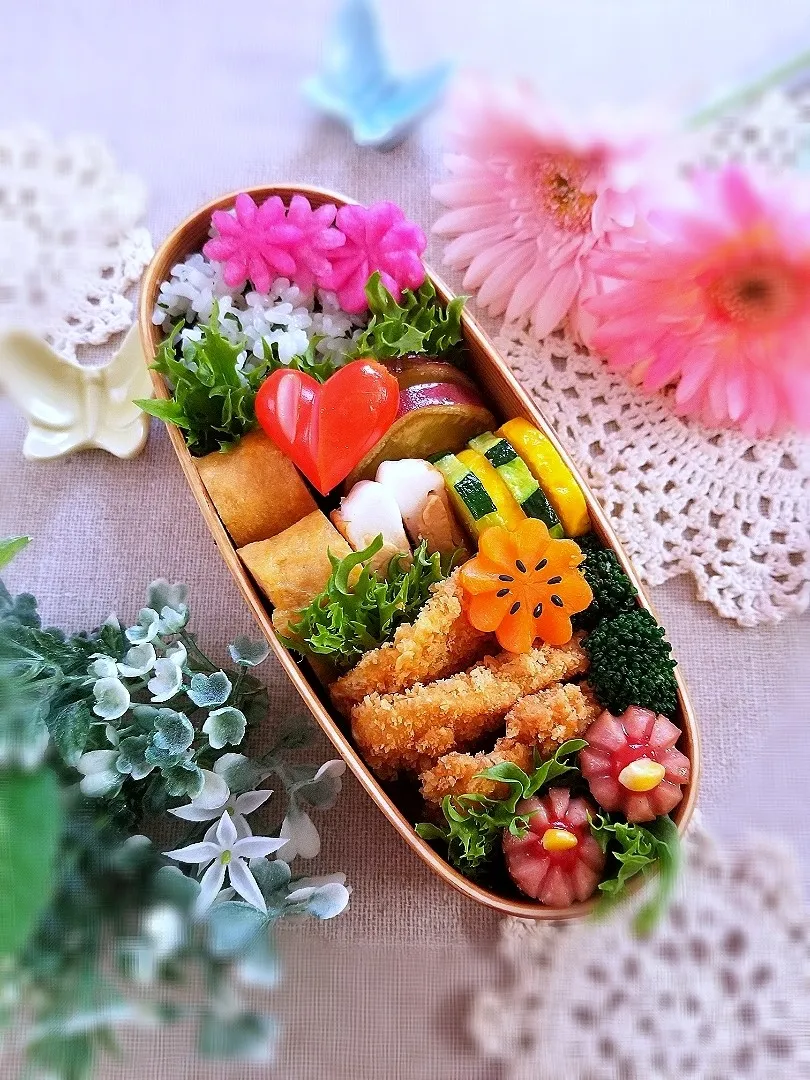 Snapdishの料理写真:チキンカツ弁当|sugar beansさん