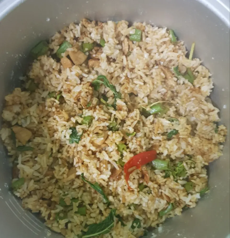 chicken basil leaves fried rice|patcookingfeverパットさん