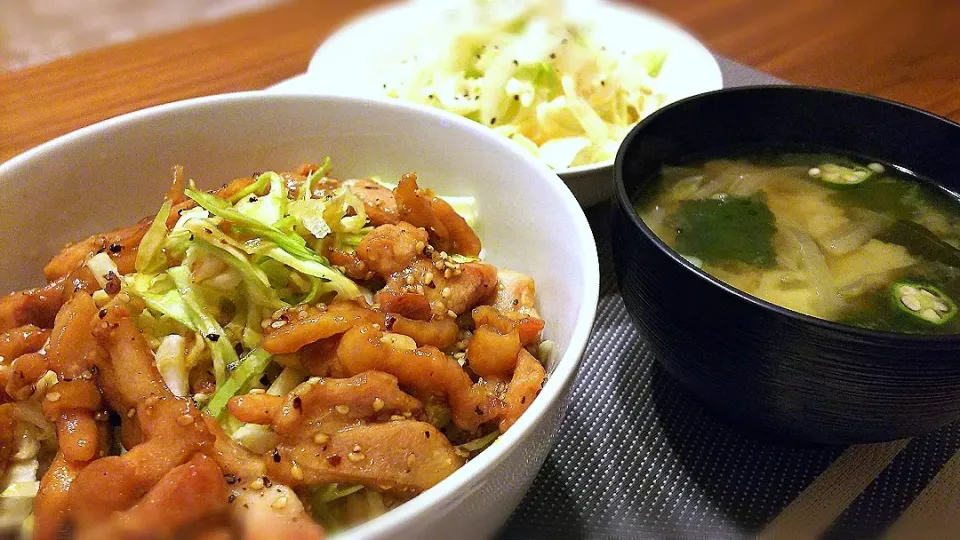 鶏照り焼き丼～
の晩ごはん✨|kaz(*･ω･)さん