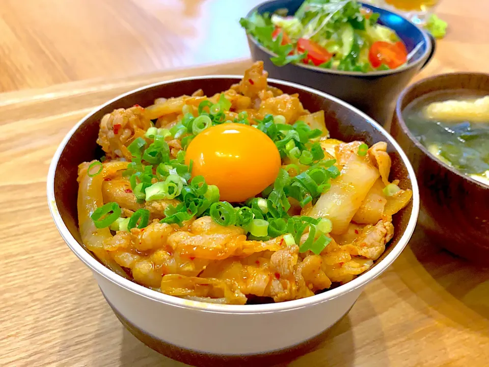 豚キムチ丼|みか♪さん