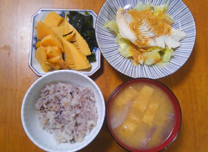 ４月１３日　鱈とキャベツの酒蒸し　若竹煮　大根と油揚げとわかめのお味噌汁|いもこ。さん