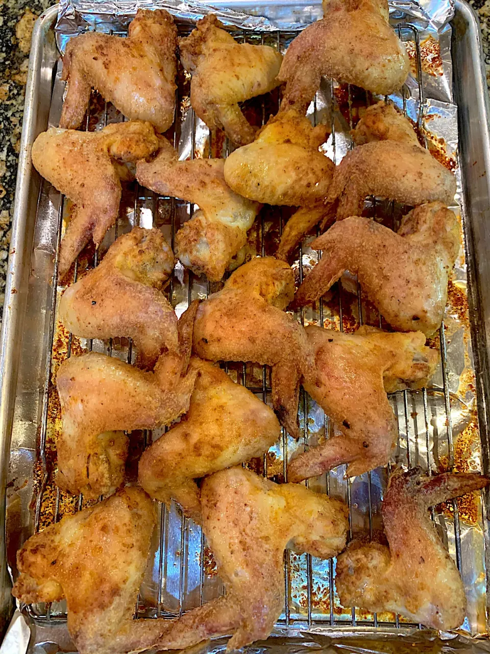 Crispy Oven Baked Chicken Wings|Alma's Home Kitchenさん