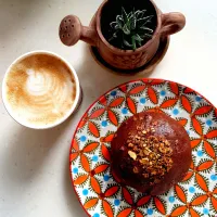 Snapdishの料理写真:coffee granola bun and caouciino|Juneさん