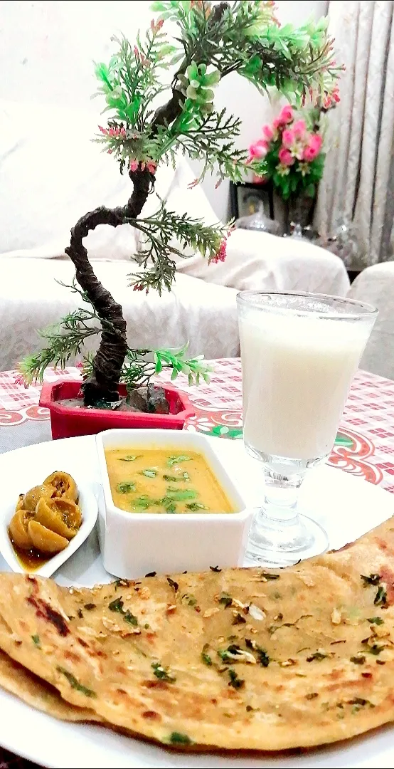 Garlic Paratha With Daal|Soniaspさん