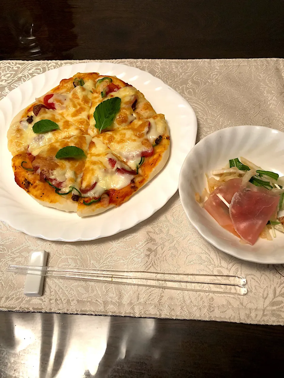 Snapdishの料理写真:今日の夕飯🍕|まよさん