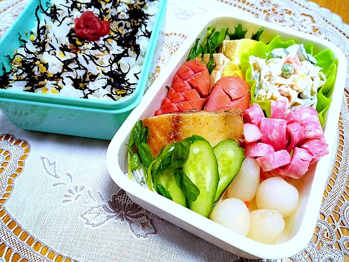 旦那へのお弁当|🌻ako ·͜·♡peco🌻さん