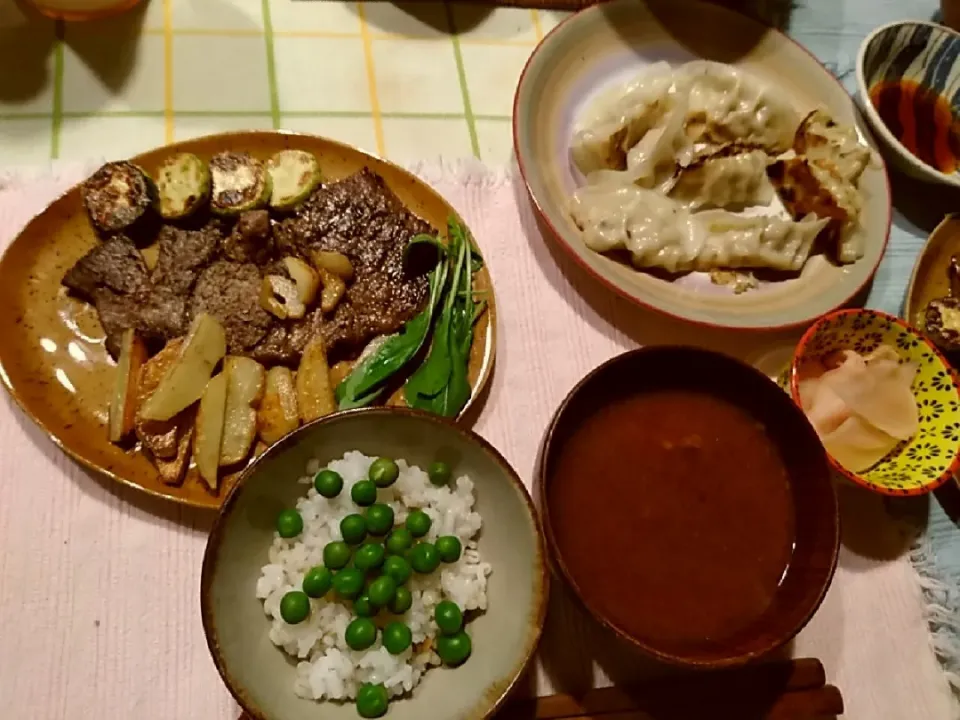 牛肉ステーキと豆ごはん|pecopaさん