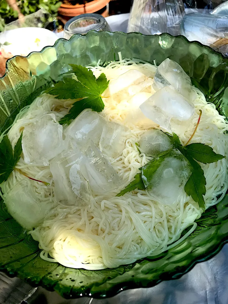 いい天気！庭で素麺をいただきます！|Tomyさん