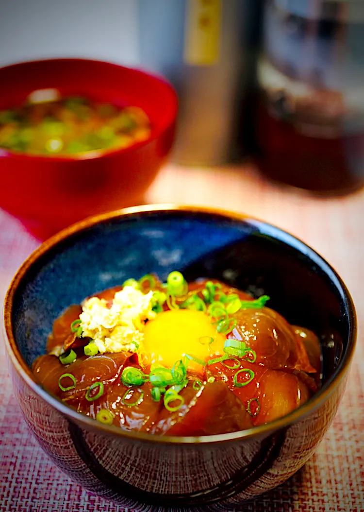 Snapdishの料理写真:ヒラマサのヅケ丼❣️(*☻-☻*)✨💛|イチロッタさん