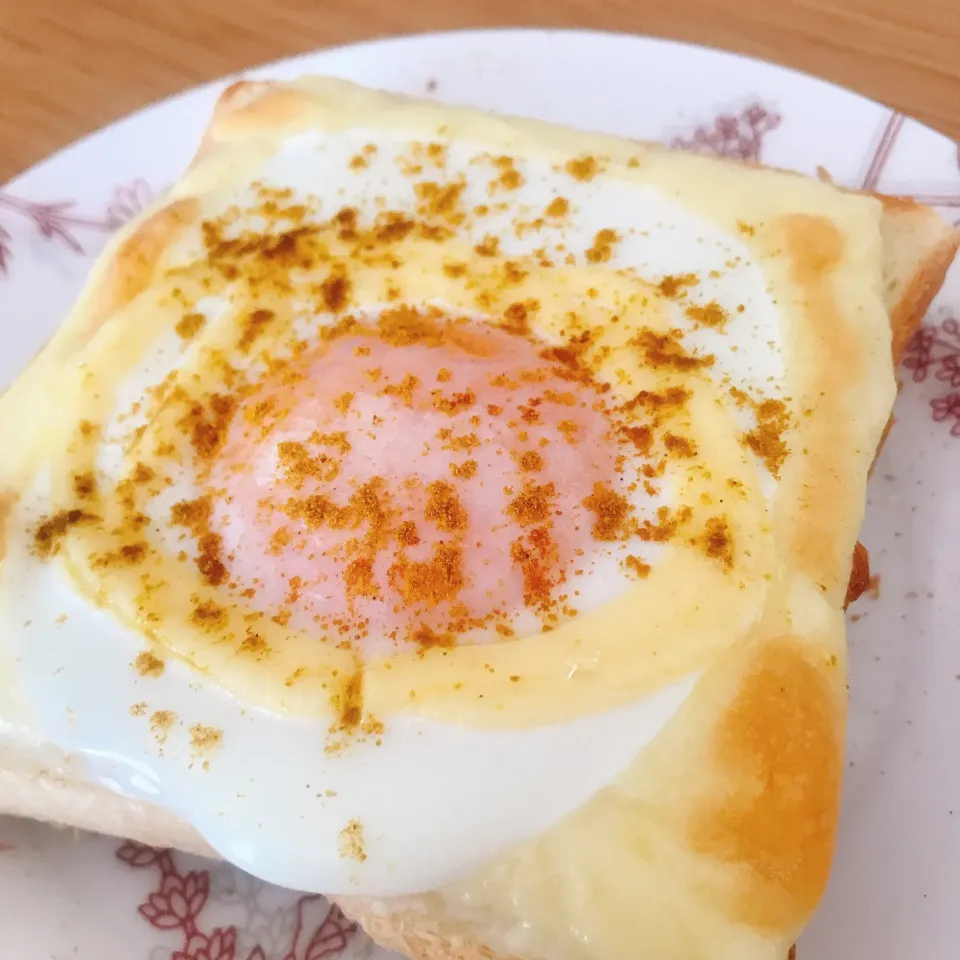 チーズマヨエッグカレートースト|ぱちねぇさん