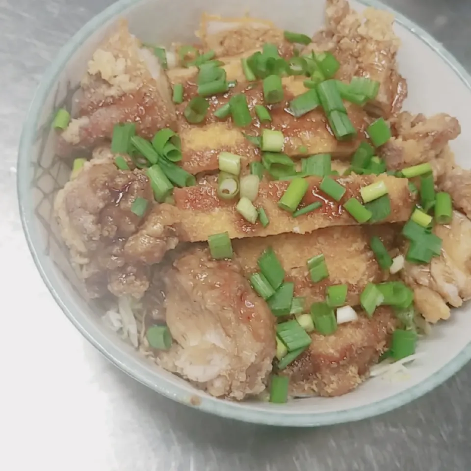 ソースかつ丼唐揚げトッピング|KANAさん