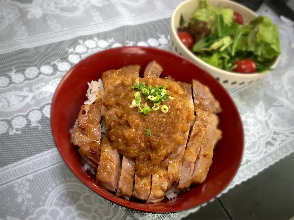 ポークステーキ丼|誠至さん