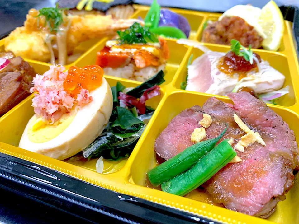 Snapdishの料理写真:Takenaka Bento box|Nariさん