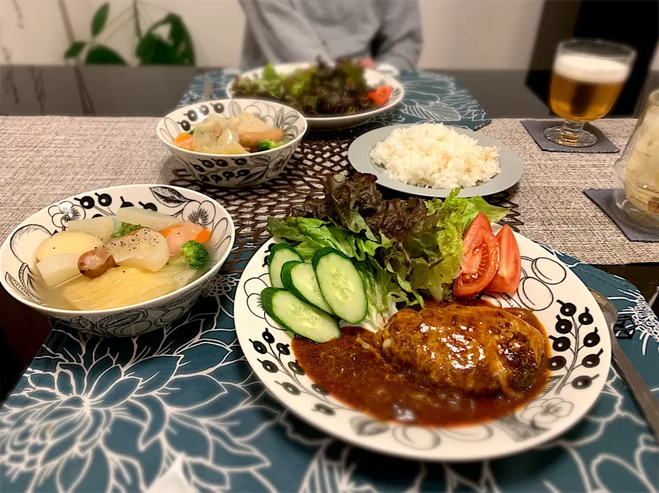 煮込みハンバーグ、ポトフ😌|ゆかさん