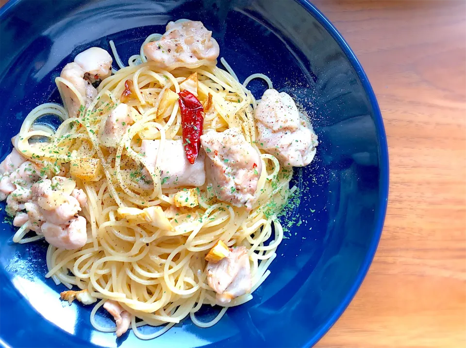 鶏肉とレモンソースのパスタ|あすこのさん