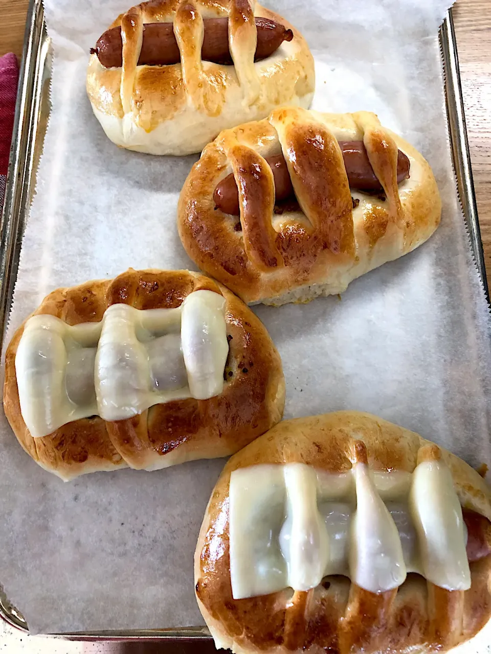 ウインナスニーカーパン🥐|まよさん