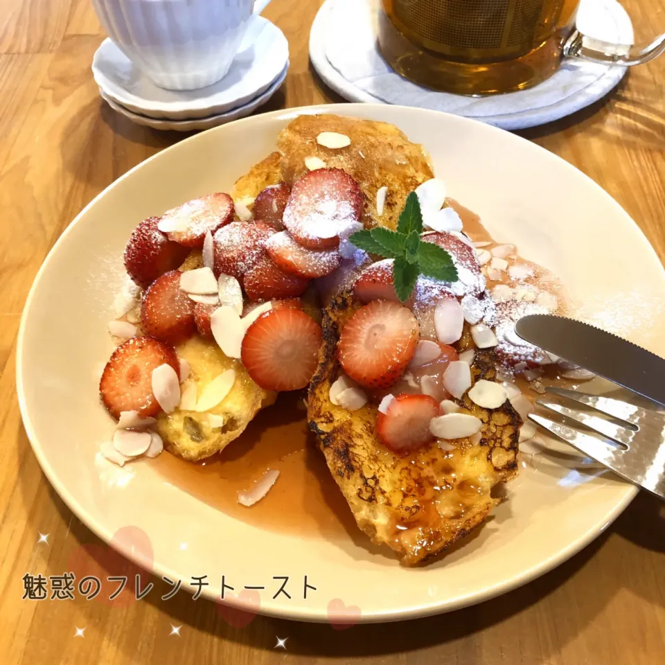 Snapdishの料理写真:魅惑のフレンチトースト🍓✨|こずえ⑅◡̈*さん