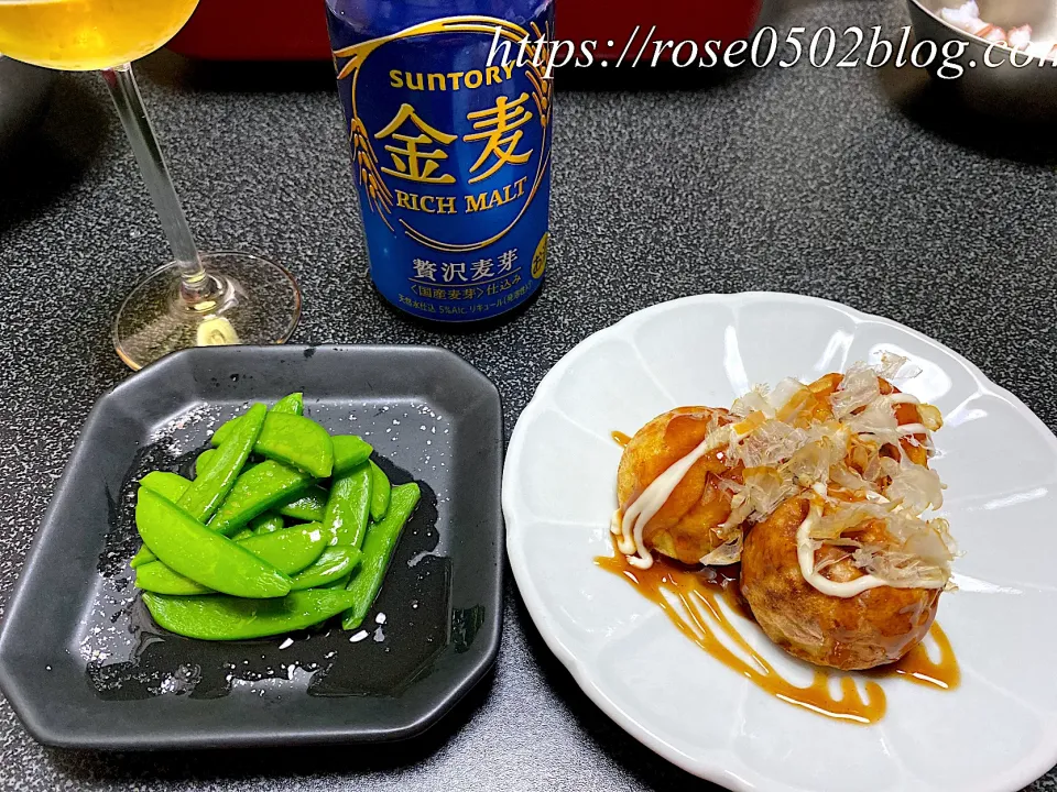 Snapdishの料理写真:たこ焼き一人晩酌|emiさん