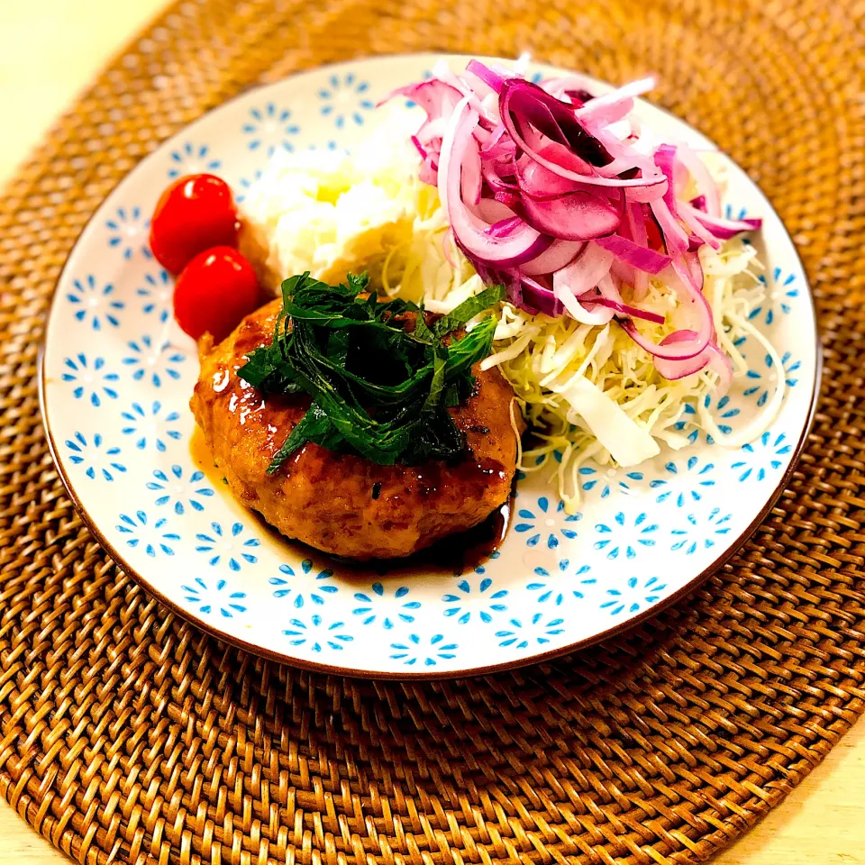 Snapdishの料理写真:豆腐入り照り焼きチキンバーグ|かずきっちんさん