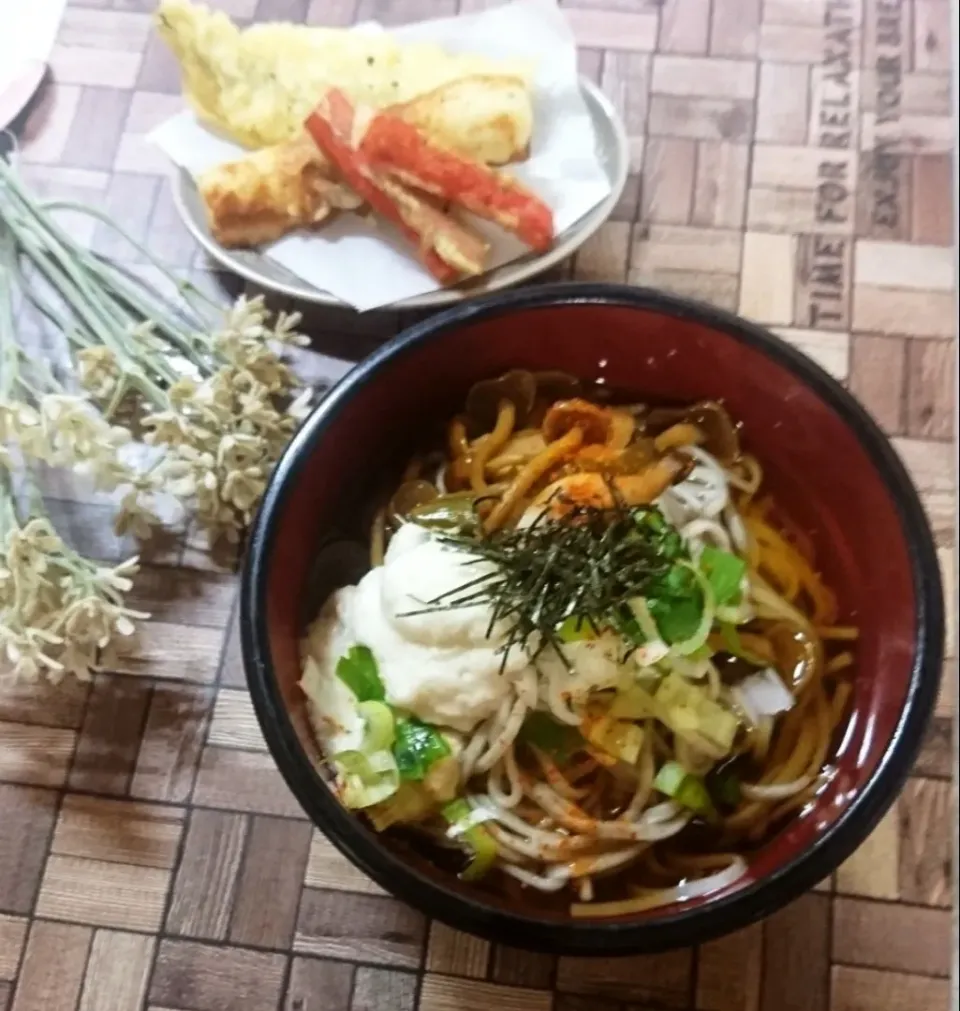 Snapdishの料理写真:なめことろろ蕎麦 😋|fumi ◡̈⋆さん