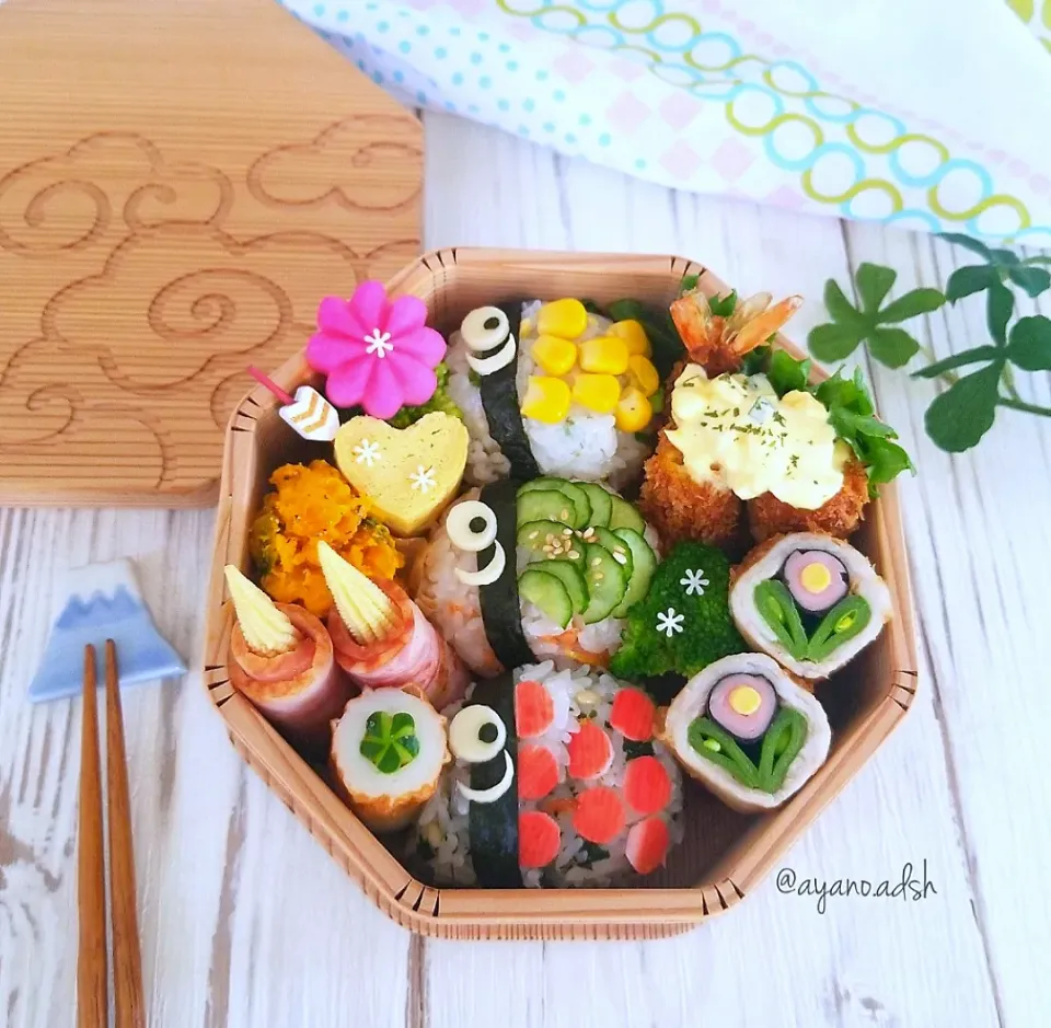 こどもの日🎏こいのぼり３色おにぎり弁当|ayano.adshさん