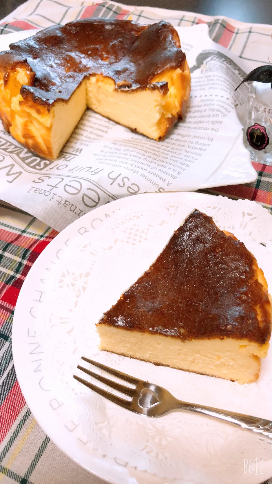 Snapdishの料理写真:昨日のバスクチーズケーキ🥮待ちきれず食べましたぁ😝めちゃ美味しい💖|yukiさん