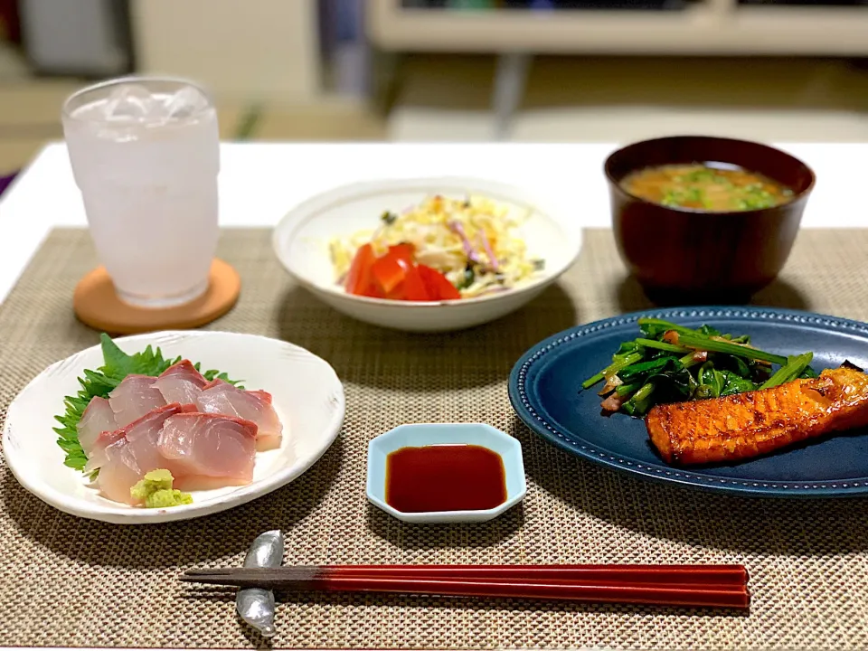 ばんごはん。鮭の西京焼き定食。|yukiさん