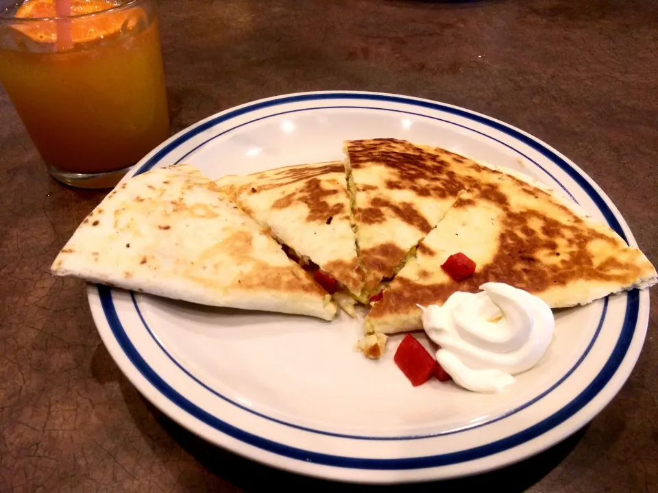 breakfast quesadilla|joanna mooreさん