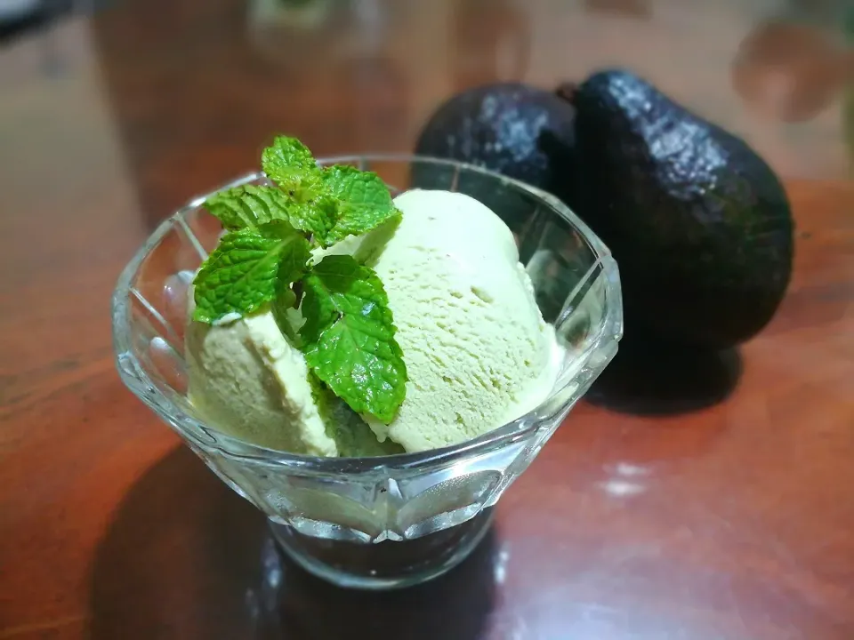 Snapdishの料理写真:avocado ice-cream 🤗🤗|Food Made by Pheaさん