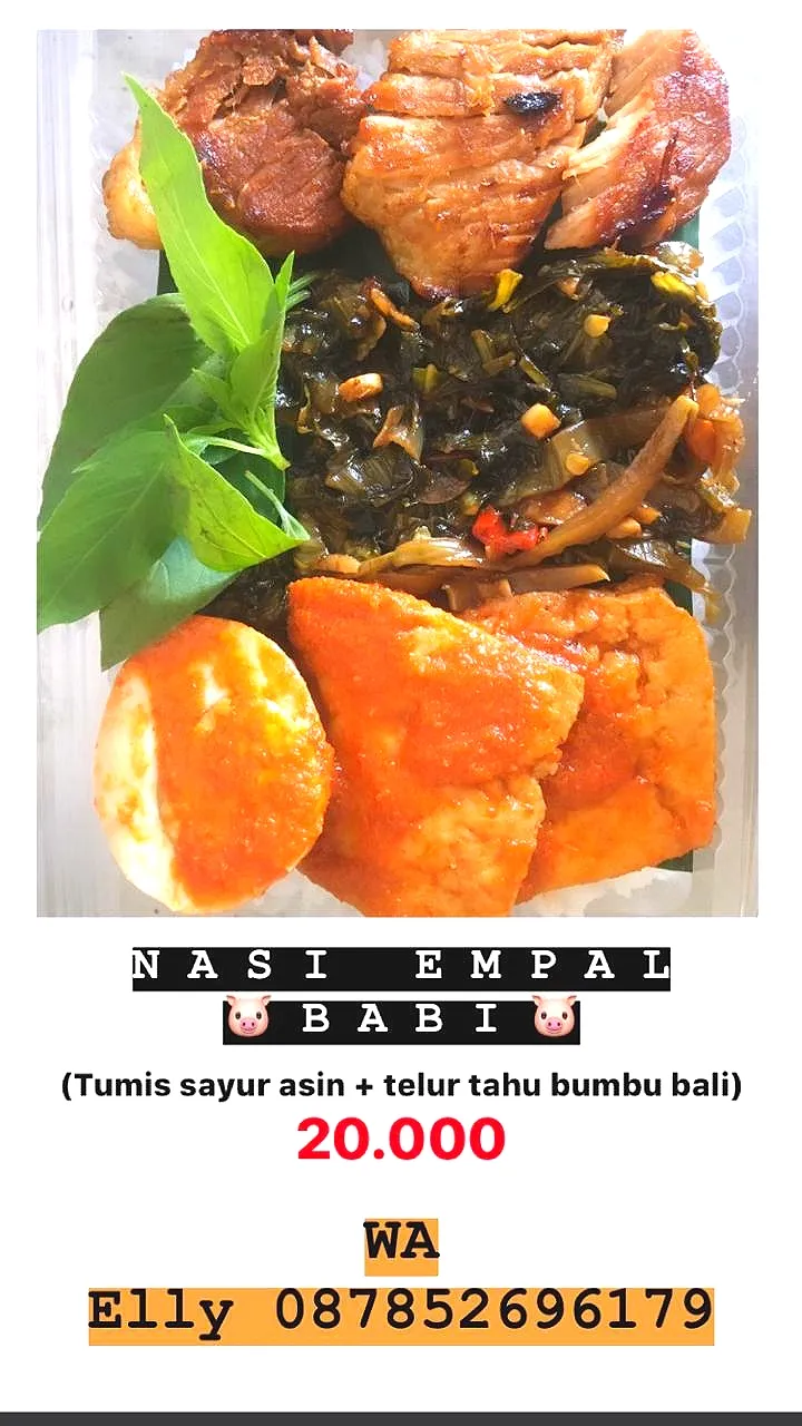 Snapdishの料理写真:Ready 
Nasi empal babi 

nasi putih
empal babi
telur + tahu bali
tumis sayur asin
sambal bawang

hanya Rp 20.000/pac|Elizabeth Xaveriaさん