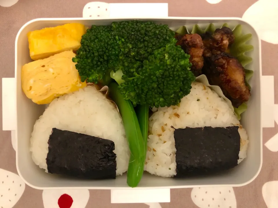 おにぎり弁当|freeさん