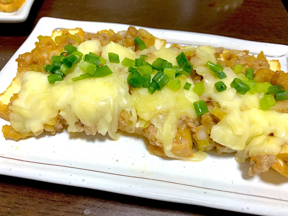 豚ひき肉と厚揚げのネギ味噌チーズ焼き|ハルさん