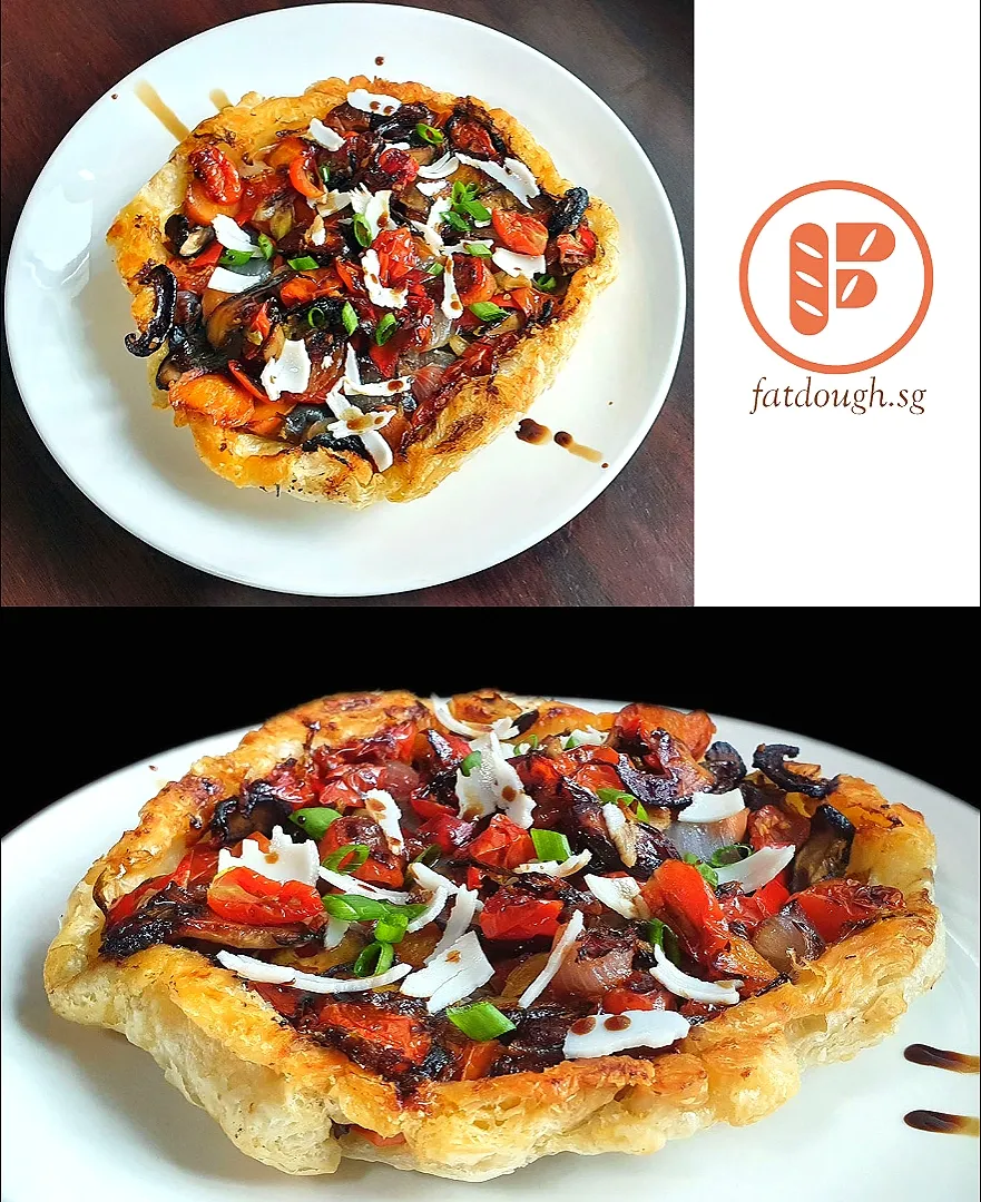 Snapdishの料理写真:Jamie Oliver's Reverse Puff Pastry Pizza|Daniel Limさん