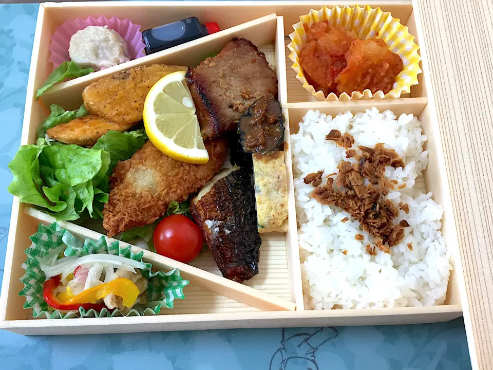 GWのお昼は、Kusanagi Mart のお弁当🍱|まさとさん