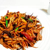 Snapdishの料理写真:Sichuan Shredded Pork with Garlic Sauce|winniewuさん