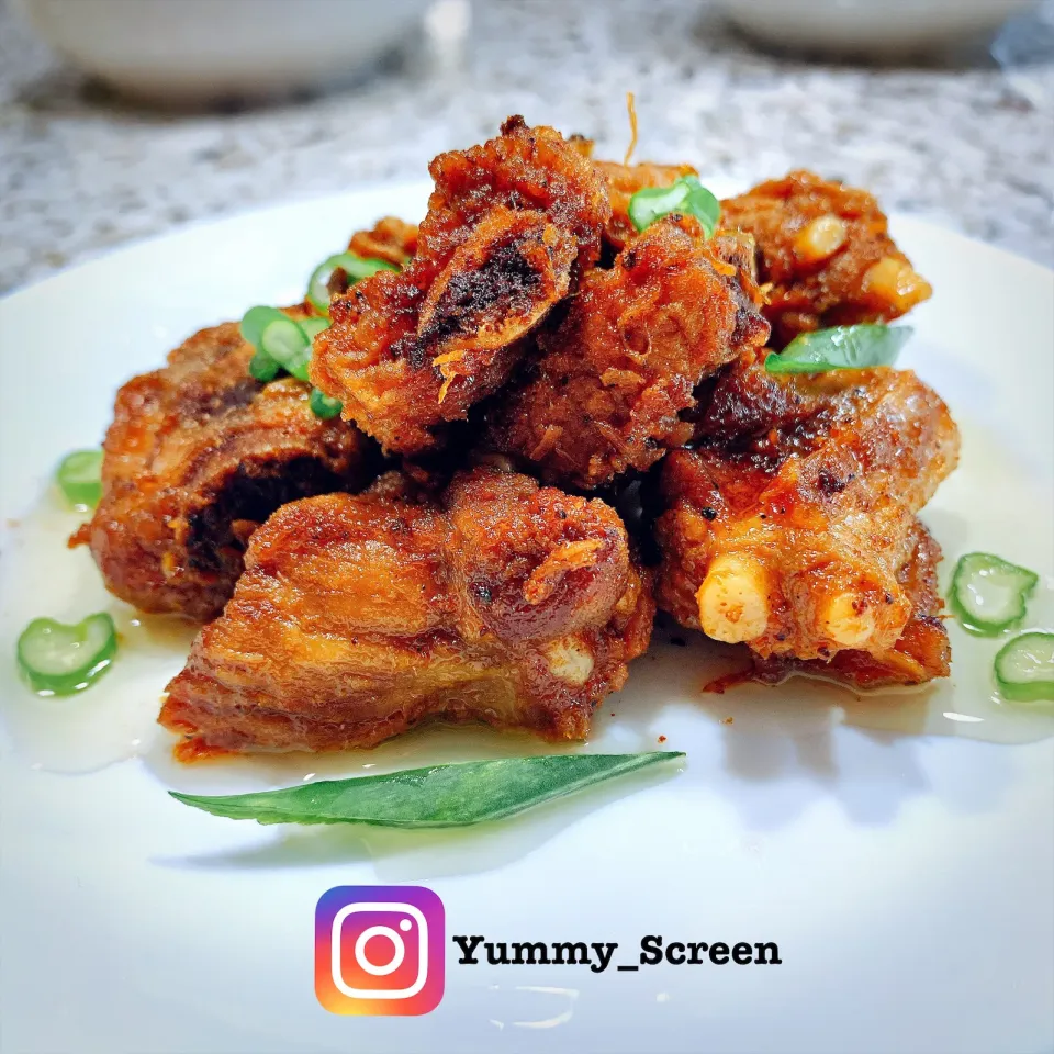 Snapdishの料理写真:Vietnamese Caramelized Pork Ribs #yummyscreen|t.pham6さん