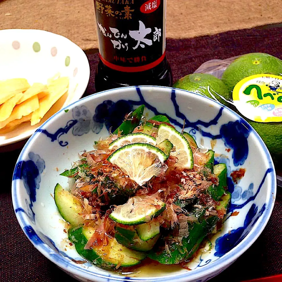 Snapdishの料理写真:宮崎産へべす、小林産野菜の素即席漬け|Cuisineさん