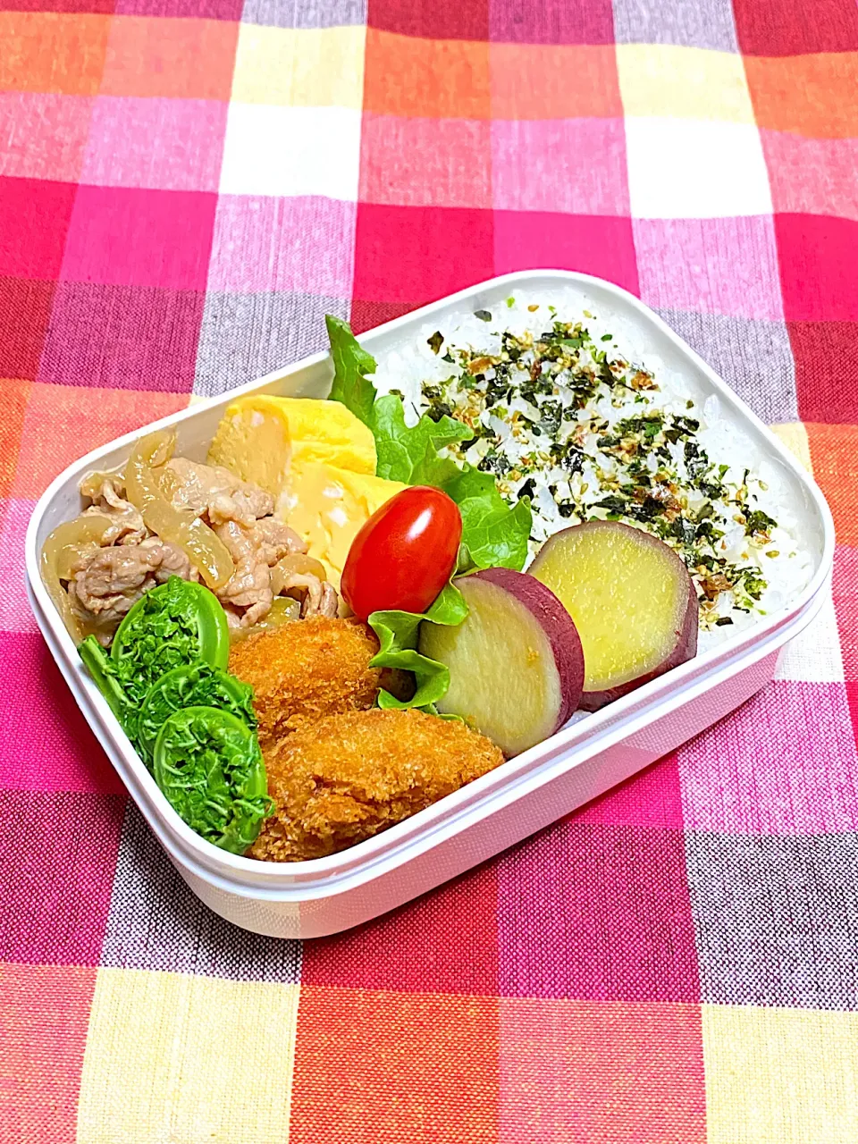 息子のお弁当(リク､豚のしょうが焼き😁)|かあたんさん