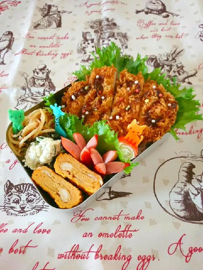 トンカツ弁当💕|いちごさん