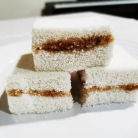 Snapdishの料理写真:Steamed Rice Flour Cake with Brown Sugar|winniewuさん