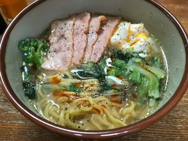 Snapdishの料理写真:ラ王🍜、味噌味❗️ (ㆆᴗㆆ)*✨|サソリさん