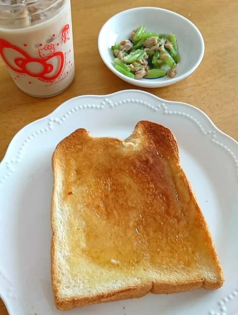 朝食🍞|しまだ ちえこさん