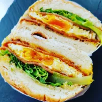 今日有
#火腿蛋汉堡
#Ham&EggBurger

📣📣📣📣📣📣

菜单连接 http://fliphtml5.com/omzyi/xeqc/

预知更多详情，PM或Whatsapp, Wechat联络我们。
☎️011-5501 6536, 012-773 9602|Kluang Curry Houseさん