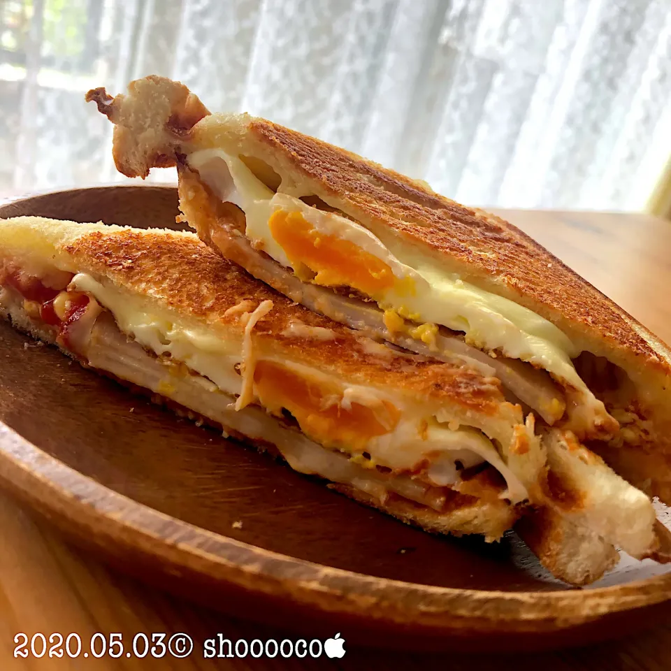 Snapdishの料理写真:ホットサンド|shoooocoさん